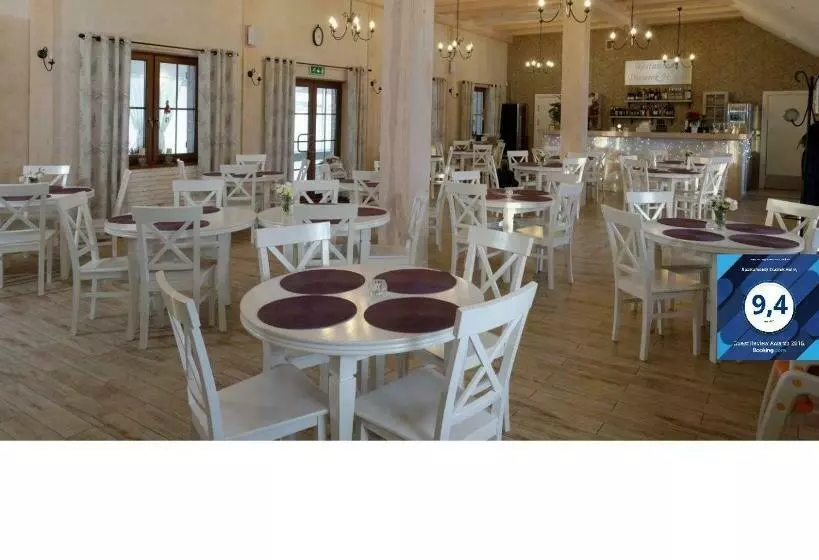 ユースホステル Dworek Hołny