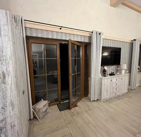 ユースホステル Dworek Hołny