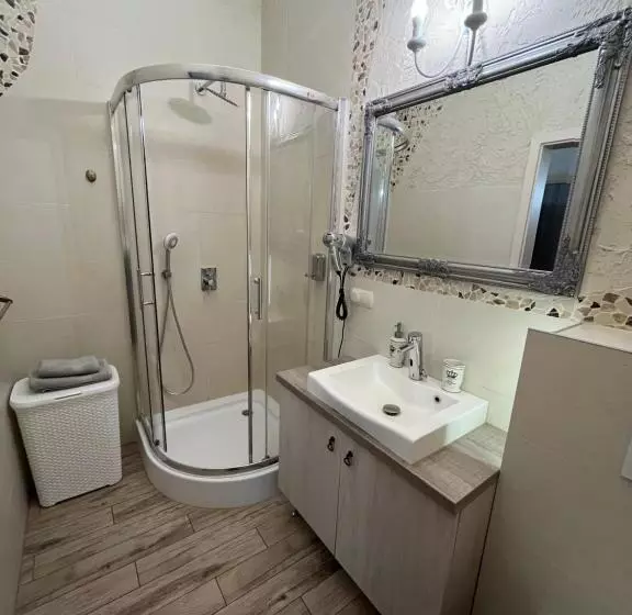 ユースホステル Dworek Hołny