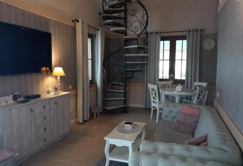 ユースホステル Dworek Hołny