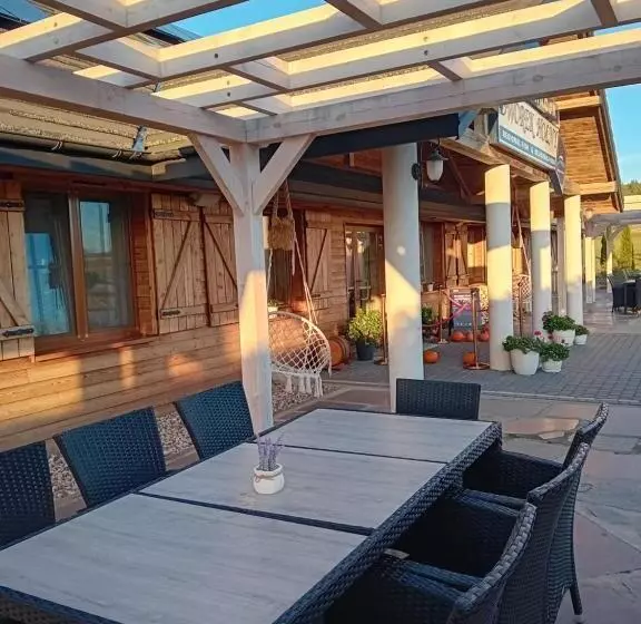 ユースホステル Dworek Hołny