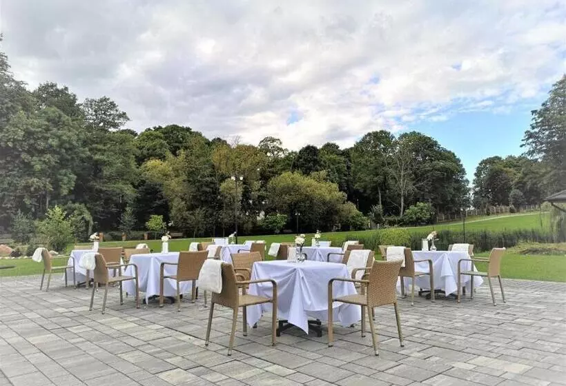 ユースホステル Dworek Hołny