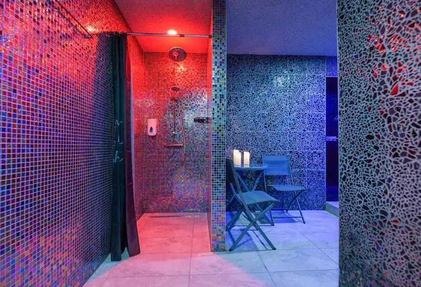 Retkeilymaja Rajska Oaza