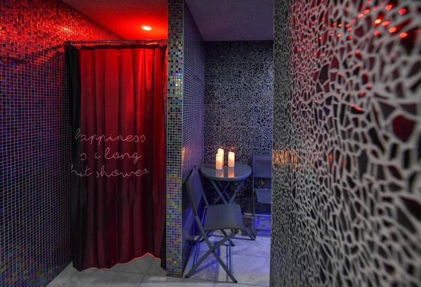 הוסטל Rajska Oaza