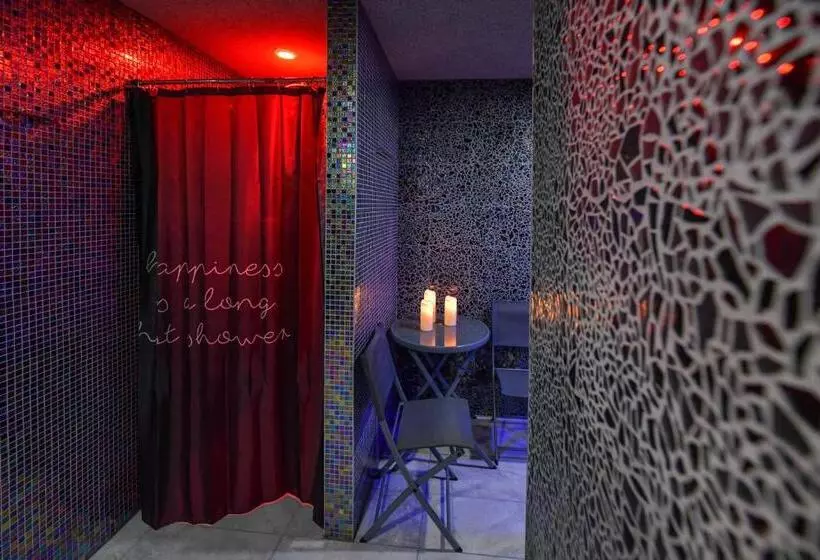 Retkeilymaja Rajska Oaza