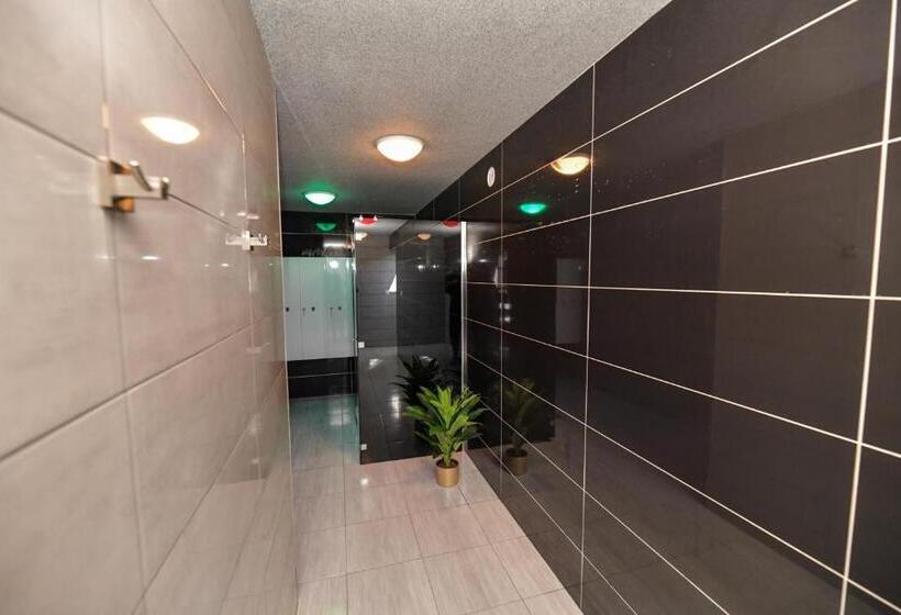 הוסטל Rajska Oaza