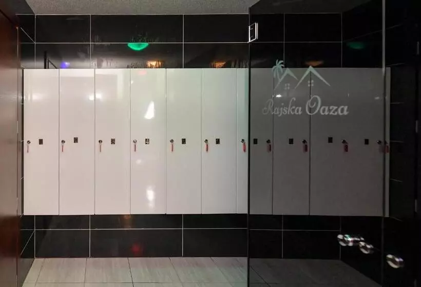 Retkeilymaja Rajska Oaza