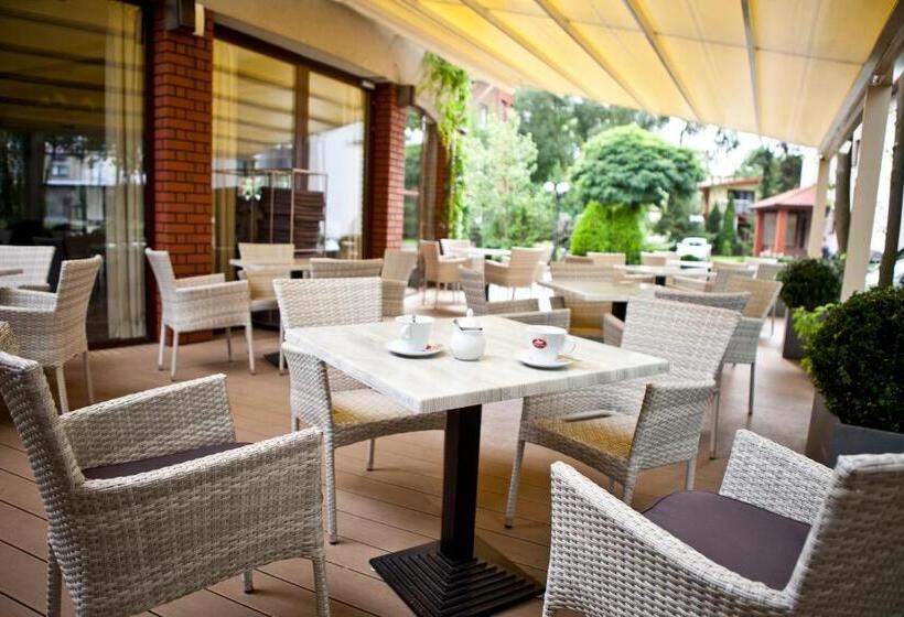 הוסטל Restauracja Hotel Vip