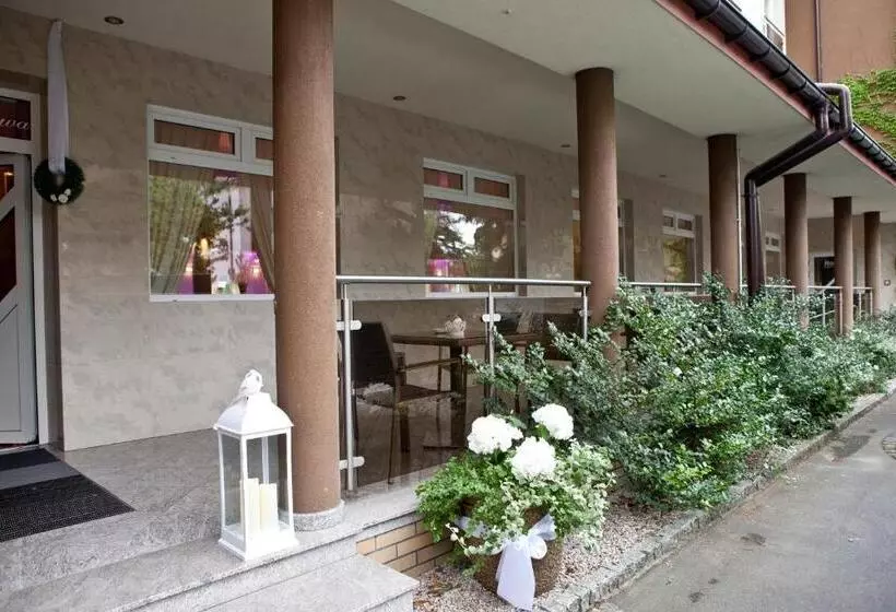 ユースホステル Restauracja Hotel Vip