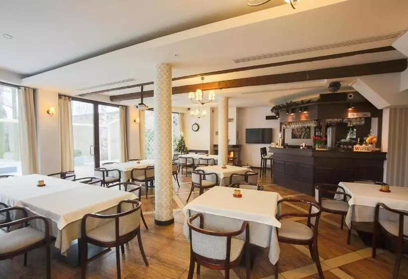 ユースホステル Restauracja Hotel Vip