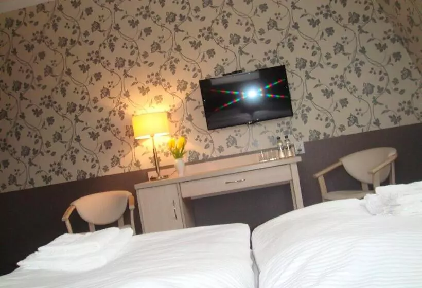 Retkeilymaja Zajazd Mat