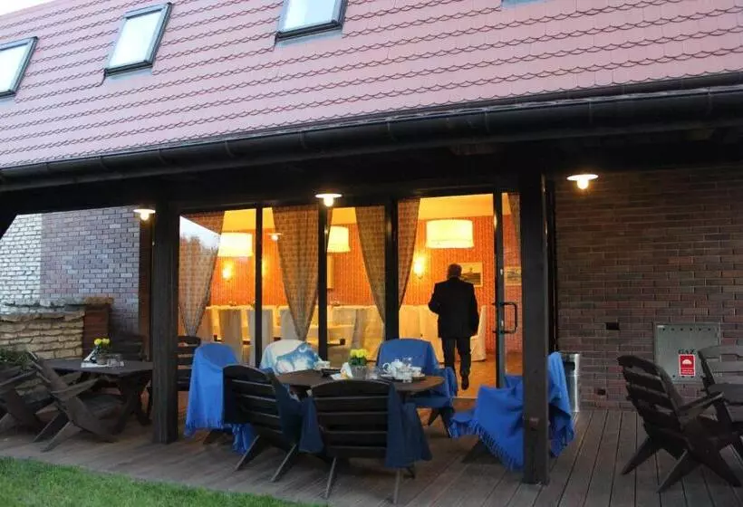 Retkeilymaja Zajazd Mat