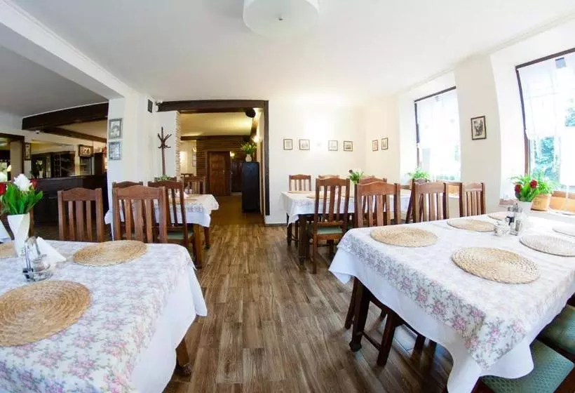 Retkeilymaja Zajazd Mat