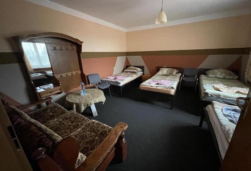 旅馆 Zajazd Restauracja Derby