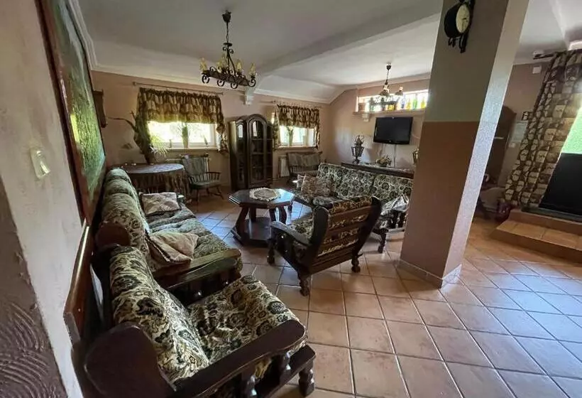 ユースホステル Zajazd Restauracja Derby