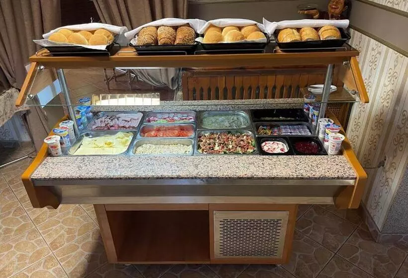 ユースホステル Zajazd Restauracja Derby