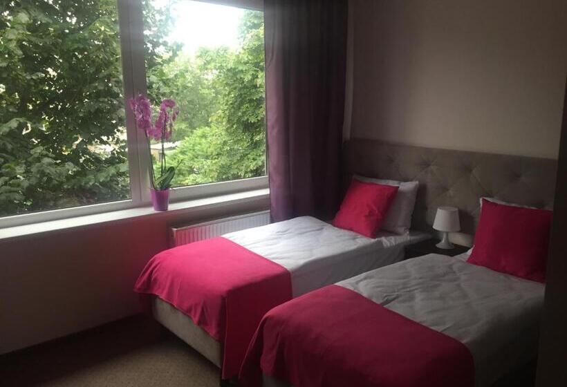 ベッドアンドブレックファースト City Rooms Szczecin