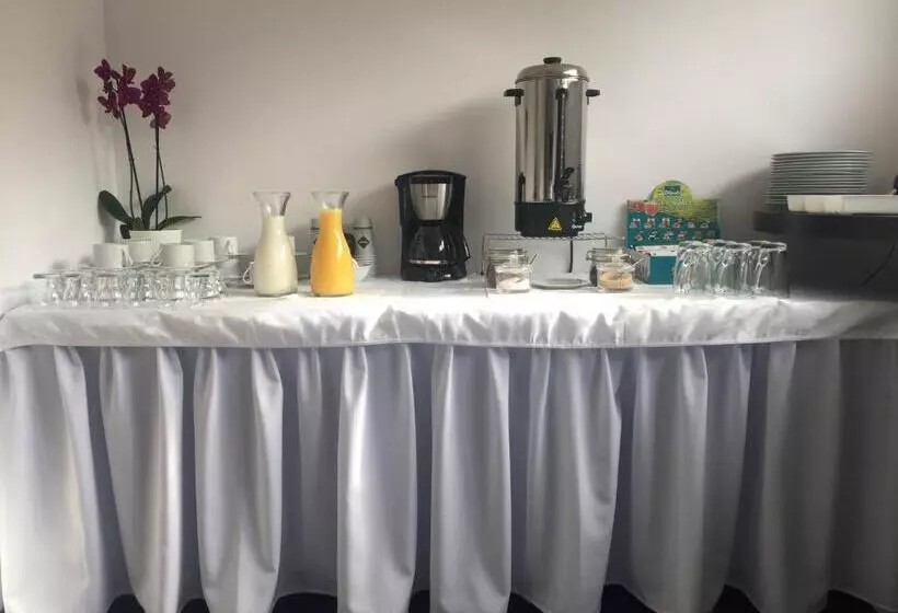 تختخواب و صبحانه City Rooms Szczecin