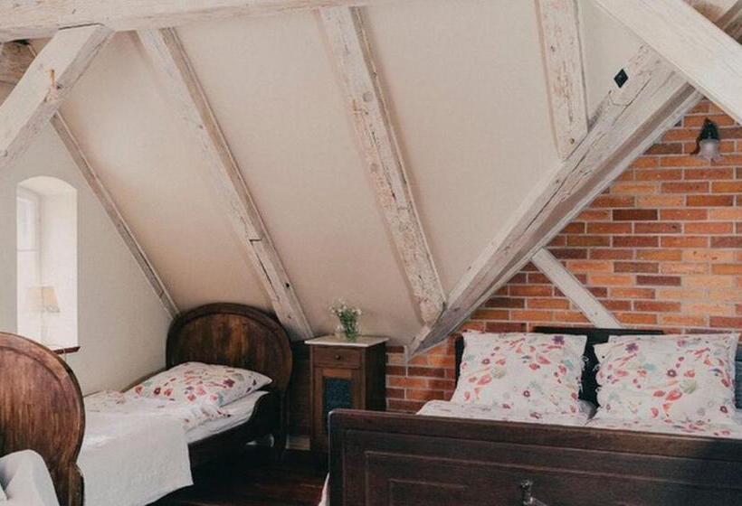 Bed and Breakfast Dom Gościnny Stara Szkoła