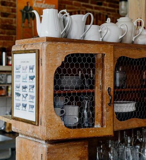 Bed and Breakfast Dom Gościnny Stara Szkoła