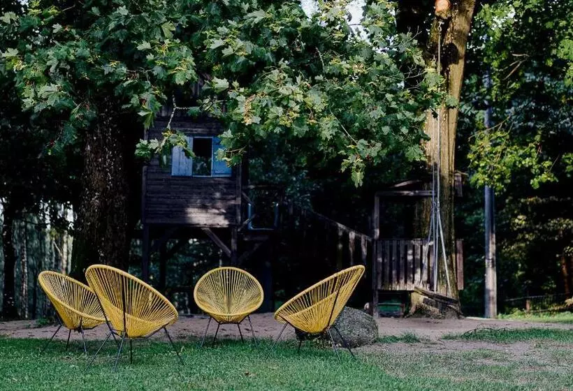 Aamiaismajoitus (B&B) Dom Gościnny Stara Szkoła
