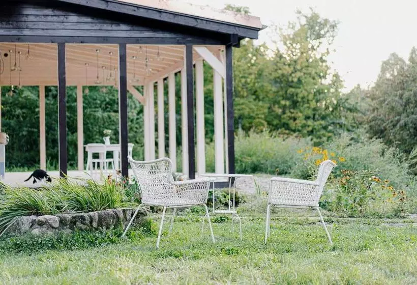 Aamiaismajoitus (B&B) Dom Gościnny Stara Szkoła