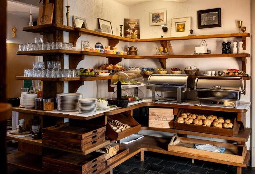 Bed and Breakfast Gościniec Pod Zającem