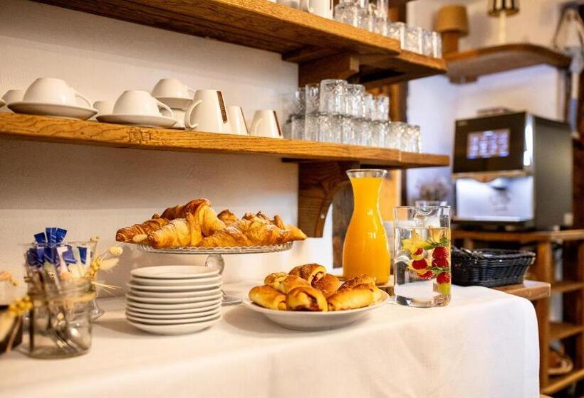 Bed and Breakfast Gościniec Pod Zającem