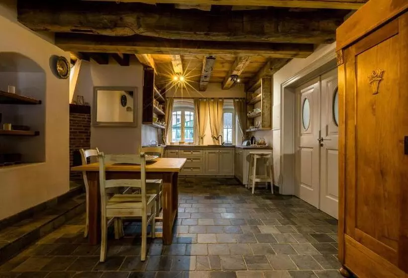 ベッドアンドブレックファースト Gościniec Pod Zającem