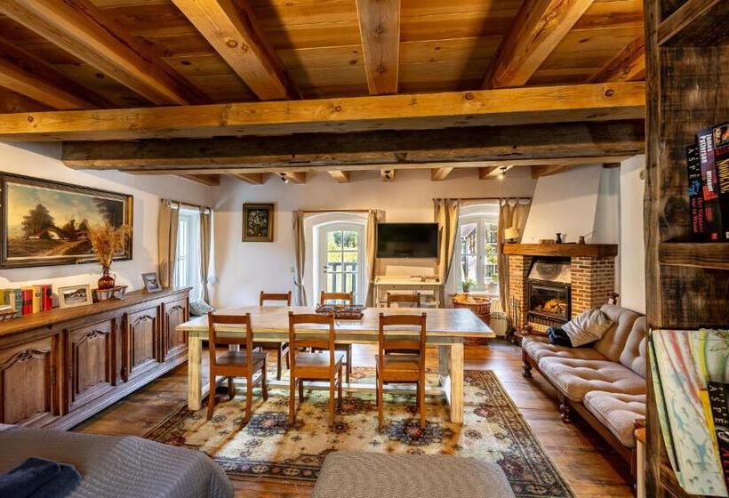 Bed and Breakfast Gościniec Pod Zającem