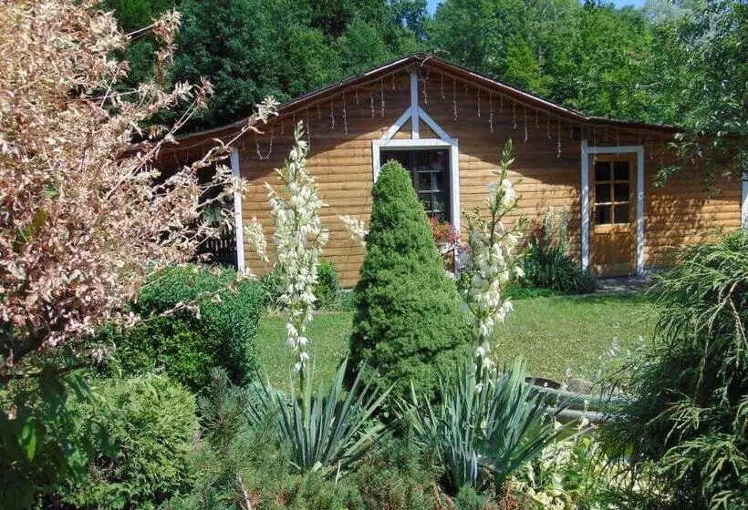 Aamiaismajoitus (B&B) Gosciniec Pod Brzegiem