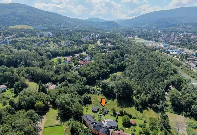 Aamiaismajoitus (B&B) Gosciniec Pod Brzegiem