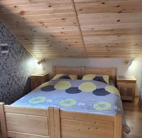 Aamiaismajoitus (B&B) Gosciniec Pod Brzegiem