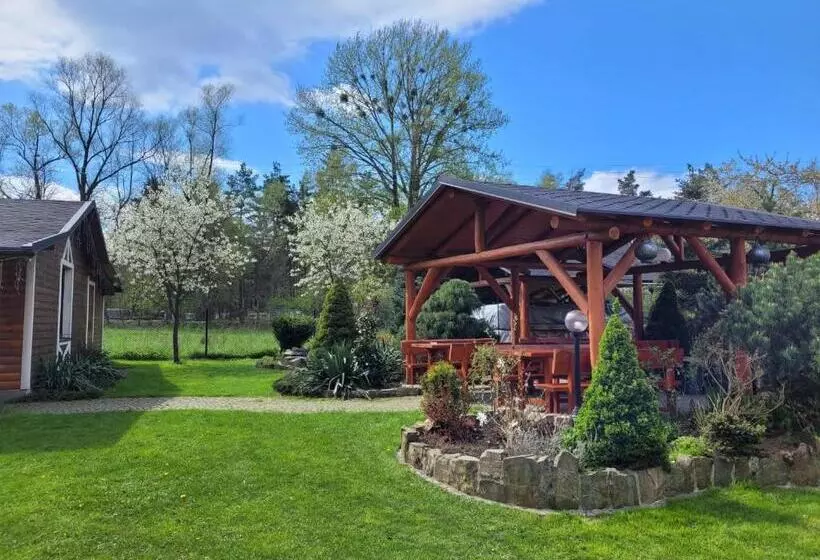 Aamiaismajoitus (B&B) Gosciniec Pod Brzegiem