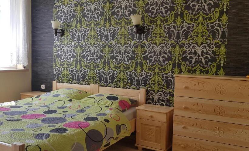 تختخواب و صبحانه Gosciniec Pod Brzegiem