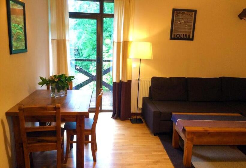 تختخواب و صبحانه Modryna   Modrzewiowy Dom