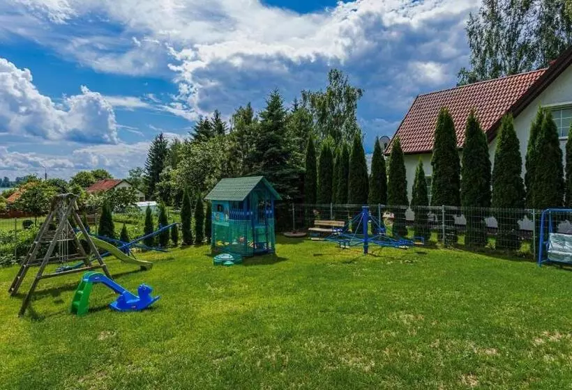 Aamiaismajoitus (B&B) Niebieska Tawerna