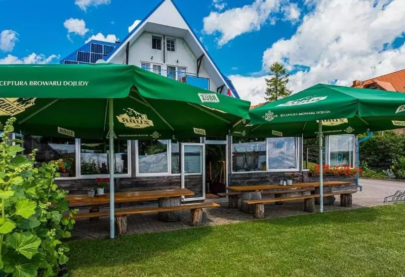 Aamiaismajoitus (B&B) Niebieska Tawerna