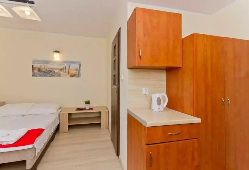 Aamiaismajoitus (B&B) Pokoje Gościnne Krzyś