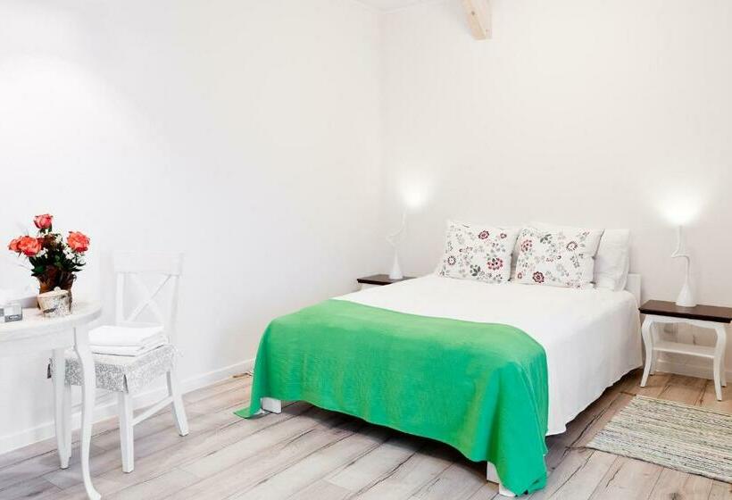 住宿加早餐  Rezydencja Pod Taborskimi Sosnami