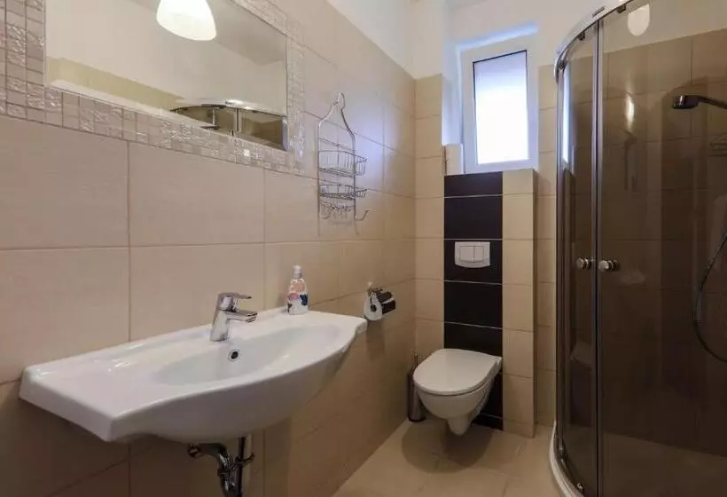 Aamiaismajoitus (B&B) Willa Miła