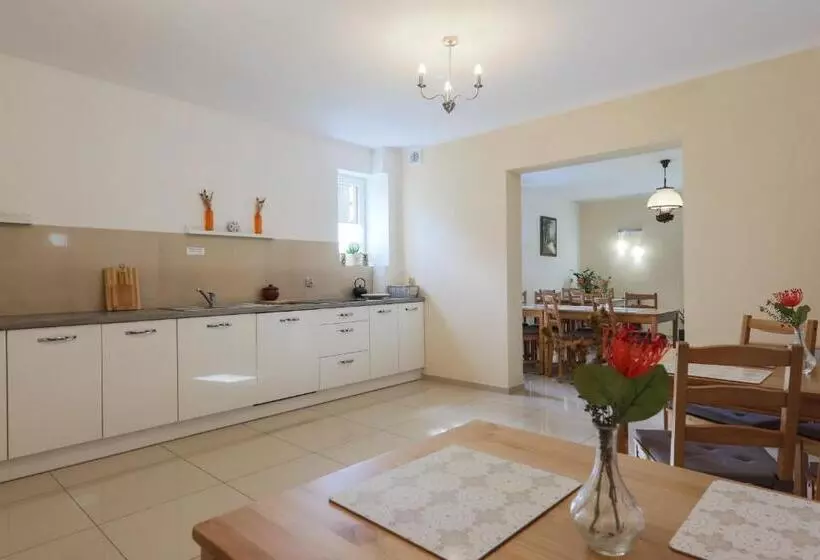 Aamiaismajoitus (B&B) Willa Miła