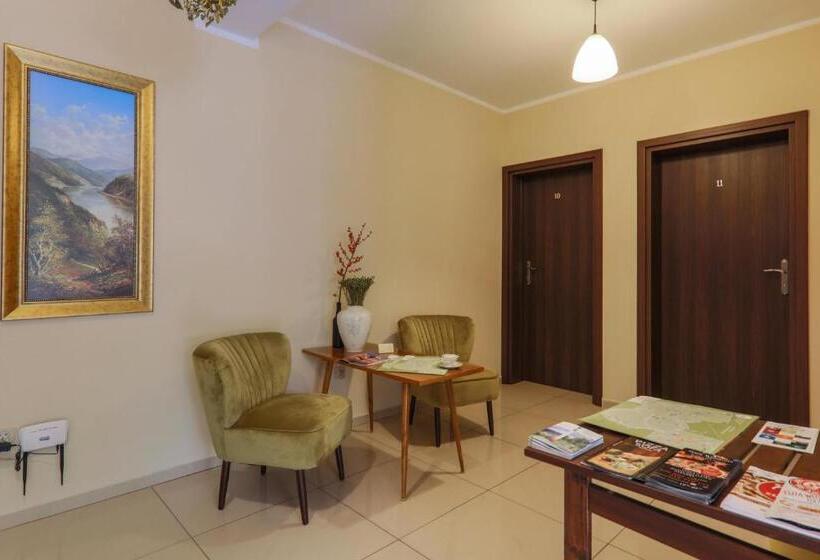 تختخواب و صبحانه Willa Miła