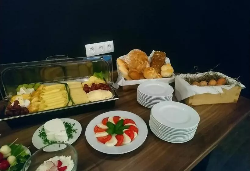 Aamiaismajoitus (B&B) Willowa Chata