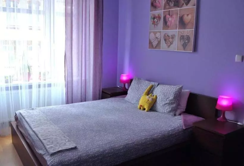 Happy House Hostel