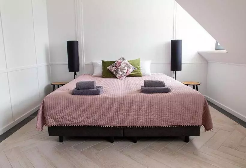 Hotelli Czarna Dama Apartamenty