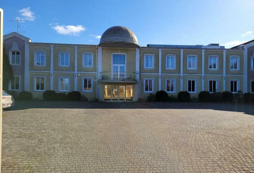 בית מלון כפרי Dworek Sobieskiego