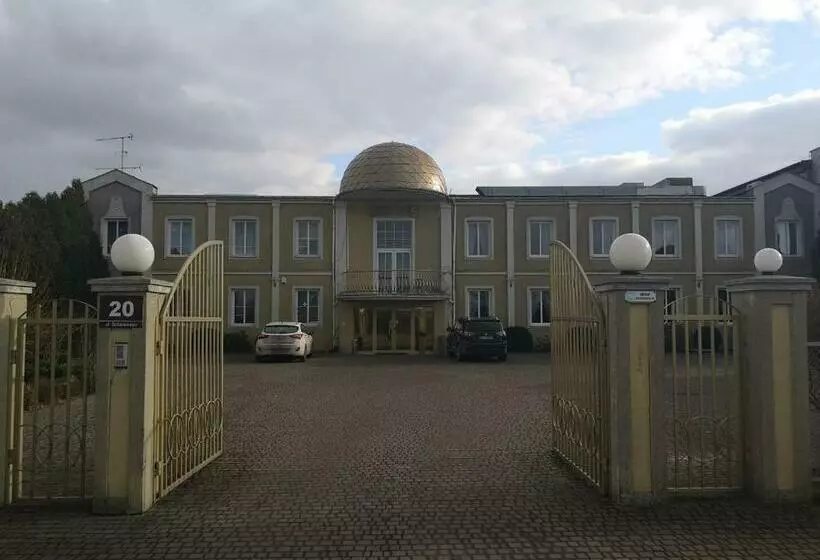 ホテル Dworek Sobieskiego