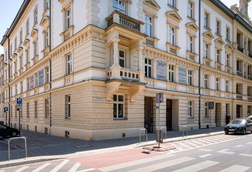 هتل Mr67 Mayera Rapaporta