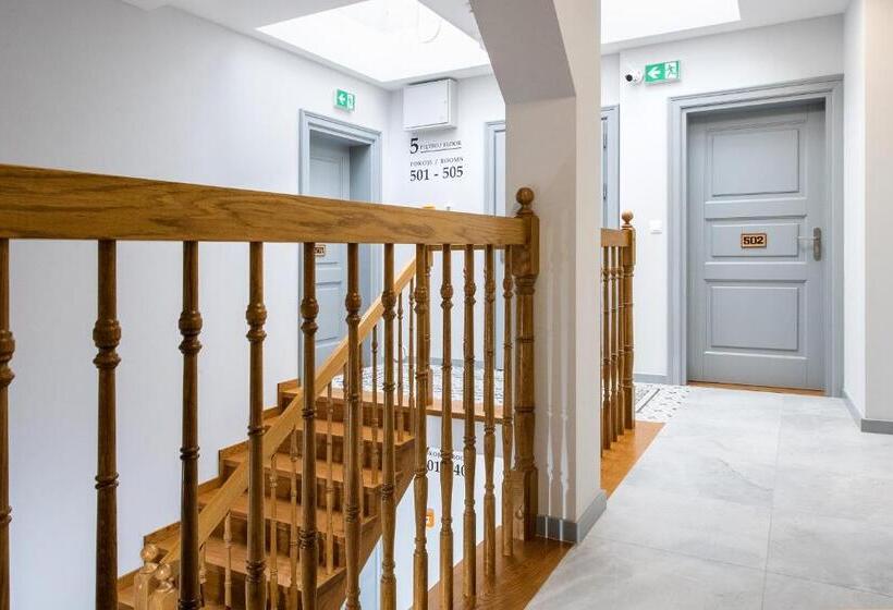 هتل Mr67 Mayera Rapaporta